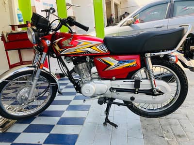 2025 Model 125