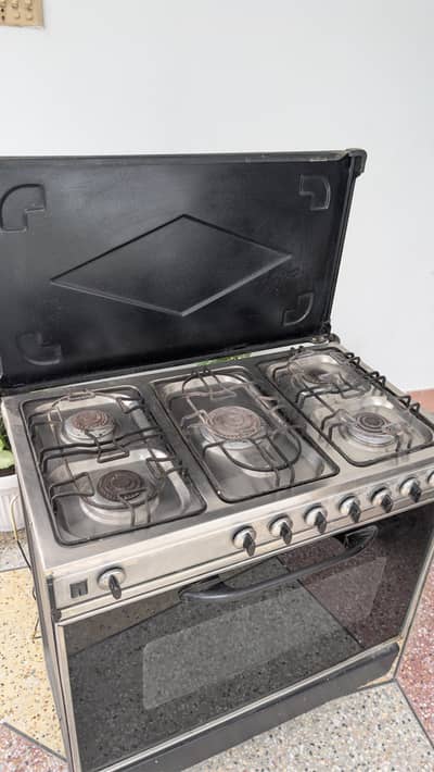Kitchen Master 5 Burner Gas Cooking Range with Oven