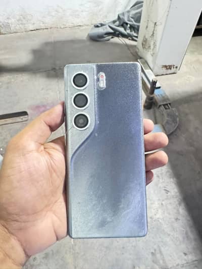 Tecno CAMON 40 Pro