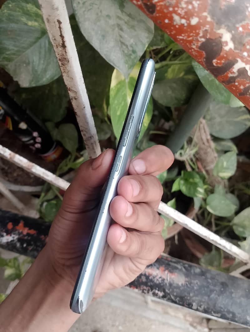 Tecno Camon 17 8