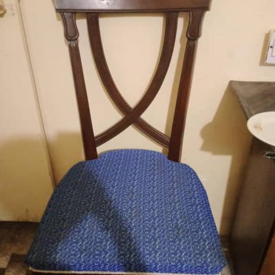 selling chairs