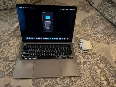 Mac Book Pro Intel core i5 2020 13 inch