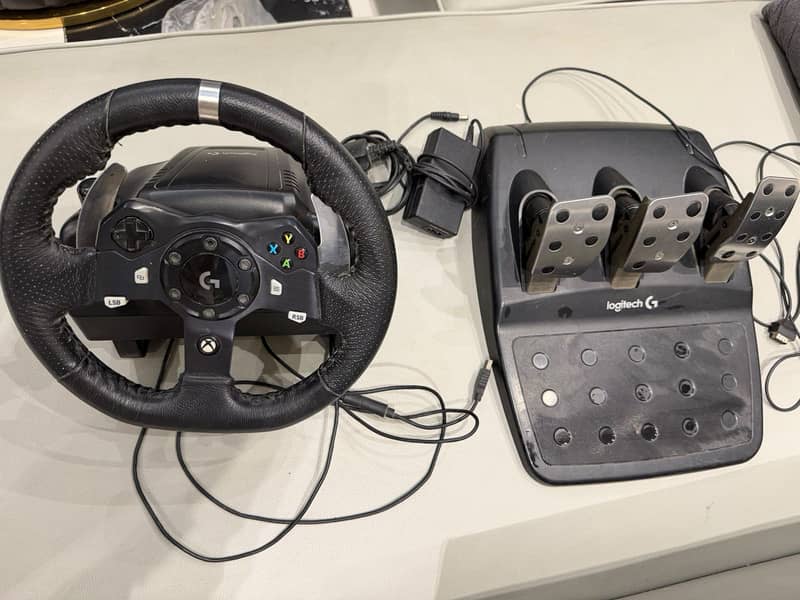 LOGITECH 1