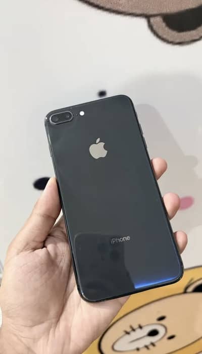 iPhone 8 Plus