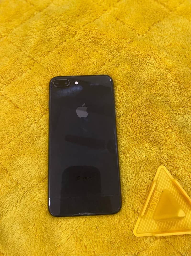 iPhone 8 Plus 7