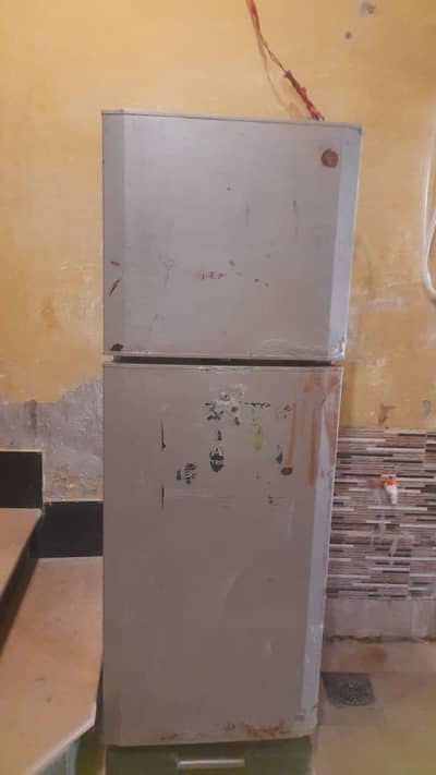 refrigerator for sale good condition urgent parcel