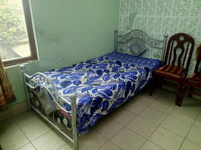 Single bed with matress