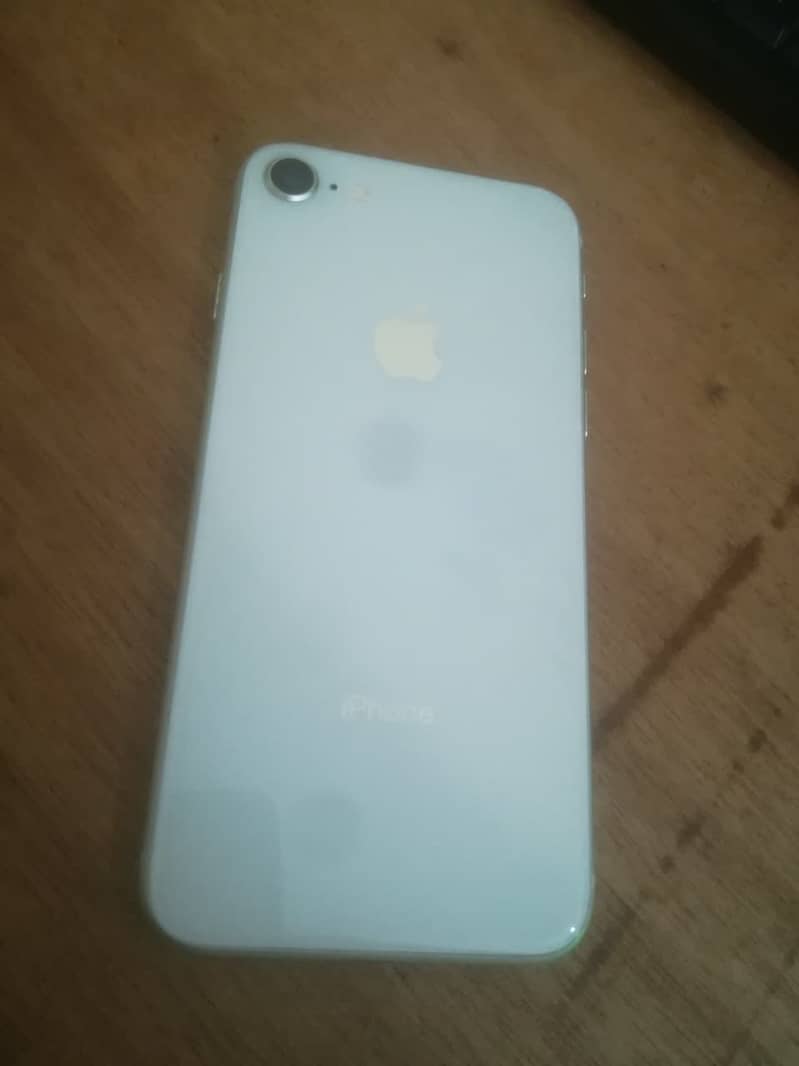 Apple iPhone 8 1