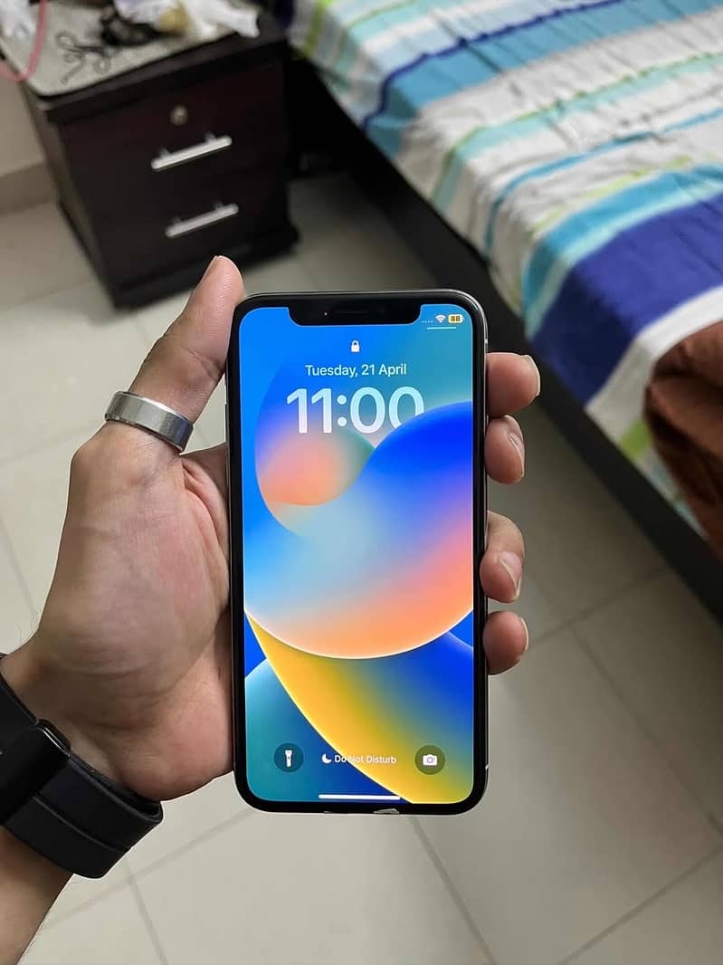 Apple iPhone X 0