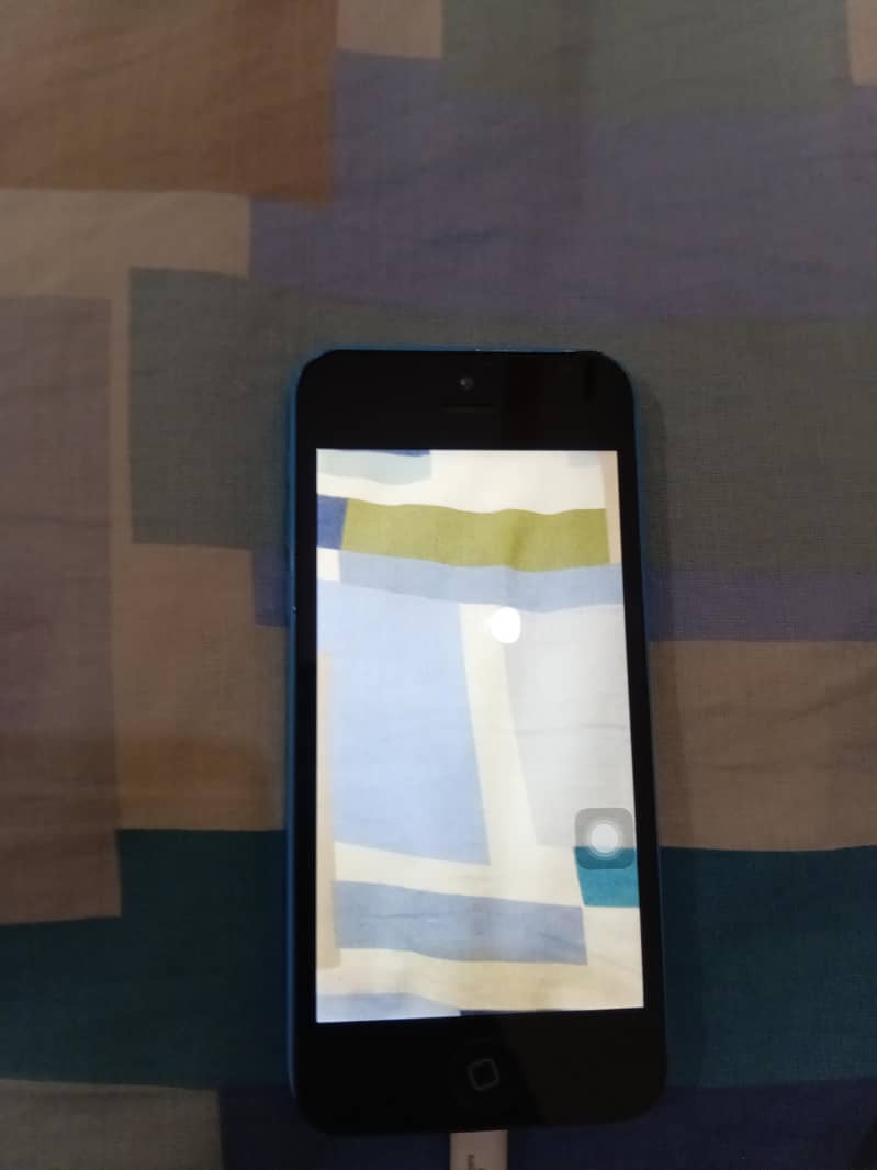 Apple iPhone 5c 1