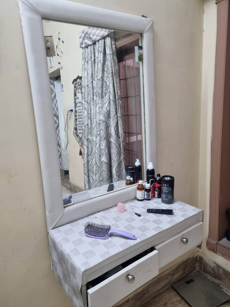 Solid Chinioti Bedroom Set – Excellent Condition 2
