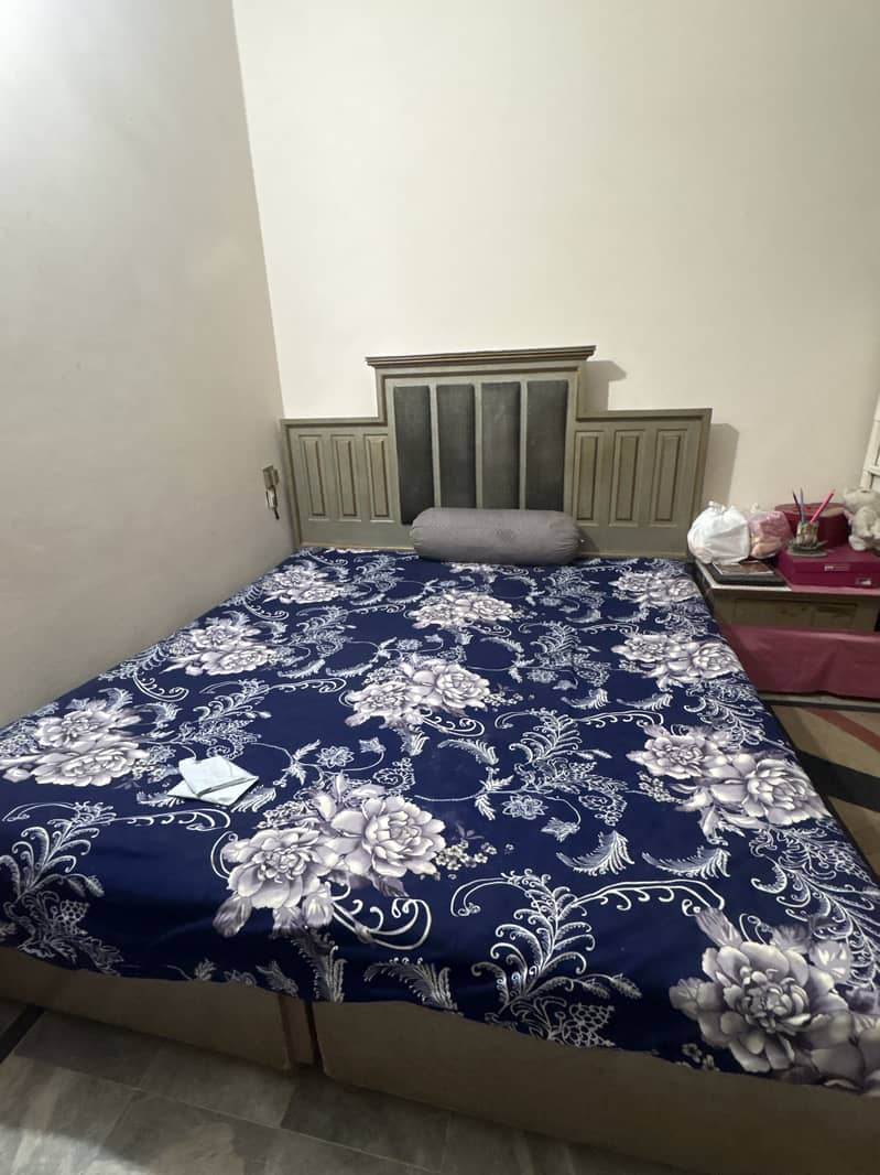 Two beds set 1