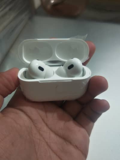 Apple AirPods (2nd Gen)