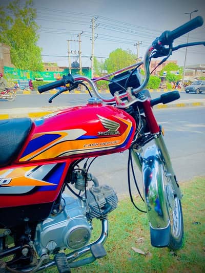 I am selling Honda cd70 2025 model Appliedfor