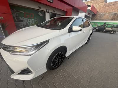 Toyota Corolla Altis grande black room 2025
