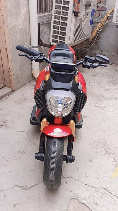 Kids Electric Sports Bike | Red Color, rechargeable - Excellent Confiy