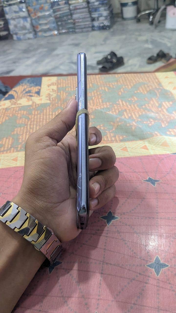 One Plus 9 4