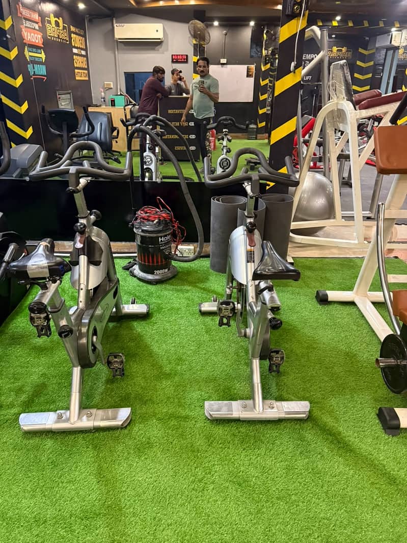 gym machine / treadmill / exercise cycle / exercise machine / elliptic 5