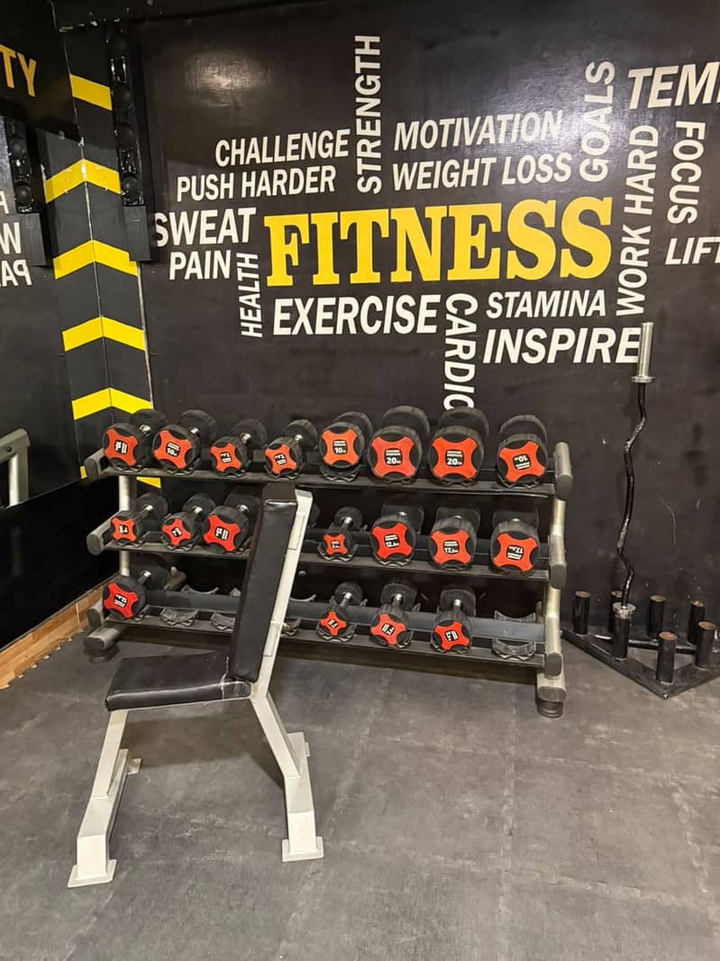 gym machine / treadmill / exercise cycle / exercise machine / elliptic 8