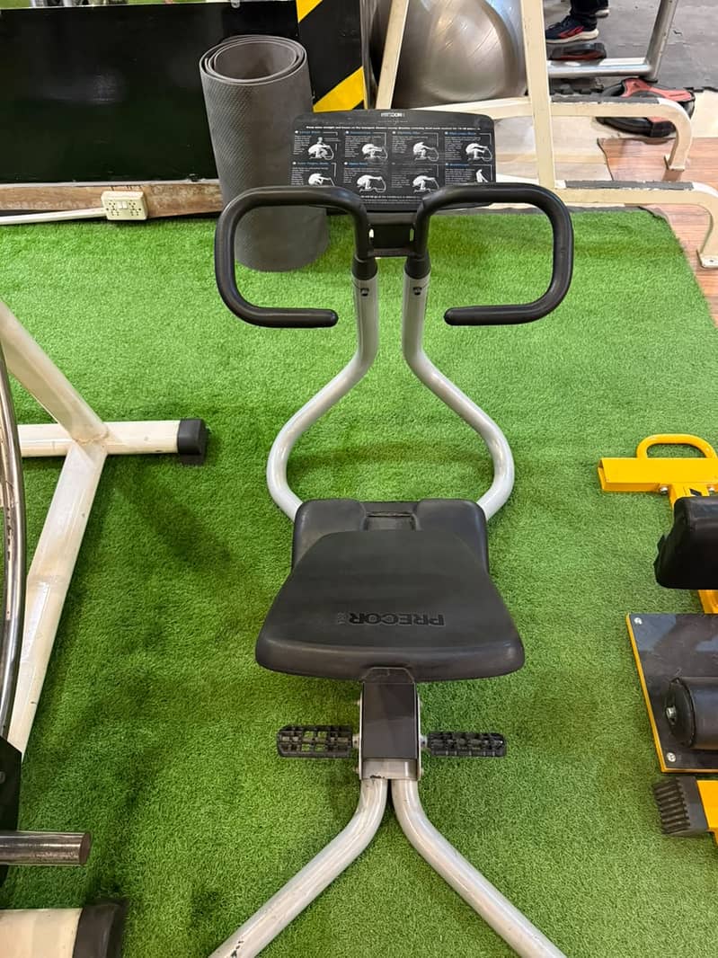 gym machine / treadmill / exercise cycle / exercise machine / elliptic 15