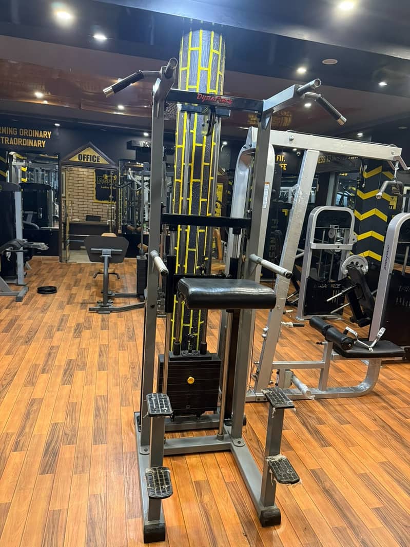 gym machine / treadmill / exercise cycle / exercise machine / elliptic 17