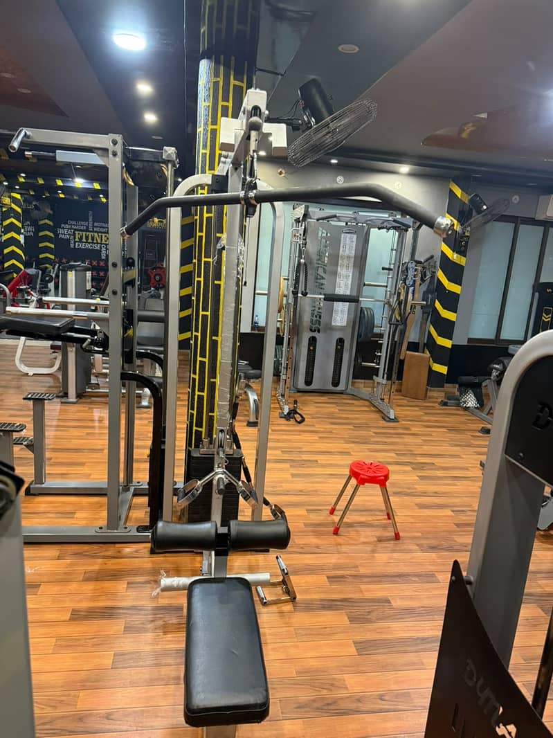 gym machine / treadmill / exercise cycle / exercise machine / elliptic 18