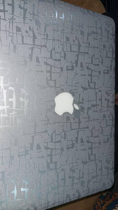 Mac book air 2017 8/256 urgent sale O33O167O111