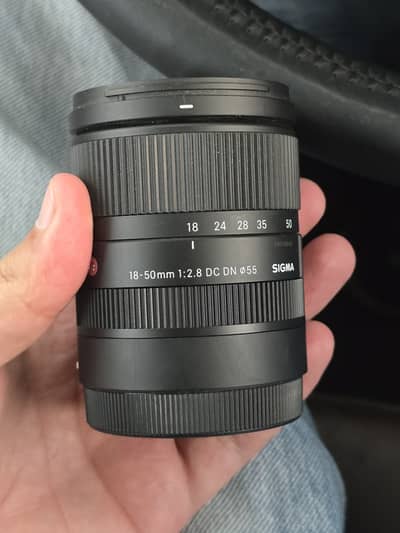 Sigma 18-50mm f2.8 10/10