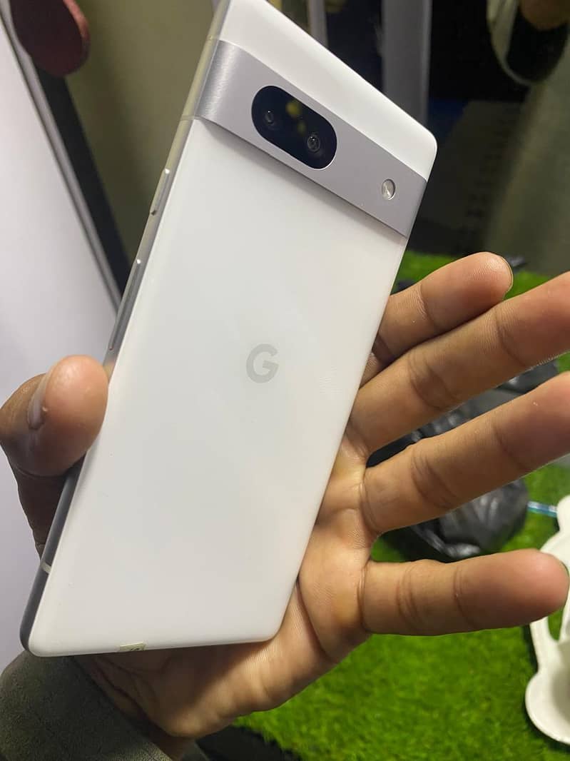 Google Pixel 7a 1