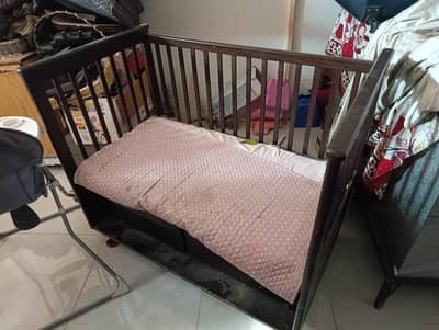 wooden baby cot for sale in reasonable price