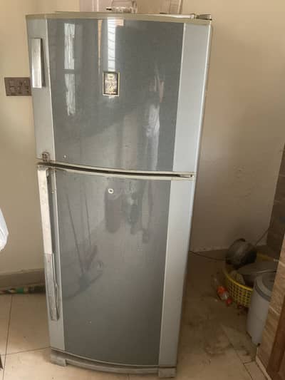 Dawlance fridge used