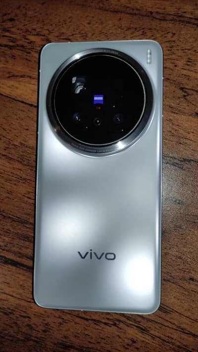 Vivo x200 Pro