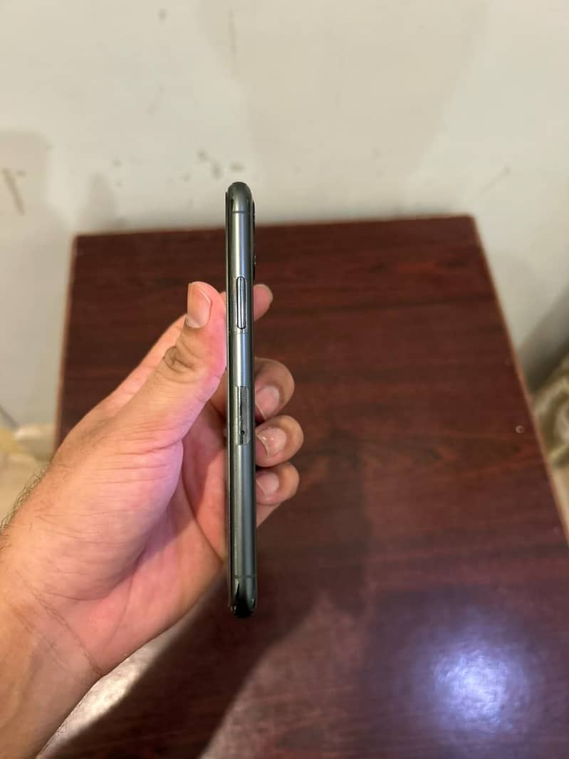 Iphone 11pro 6