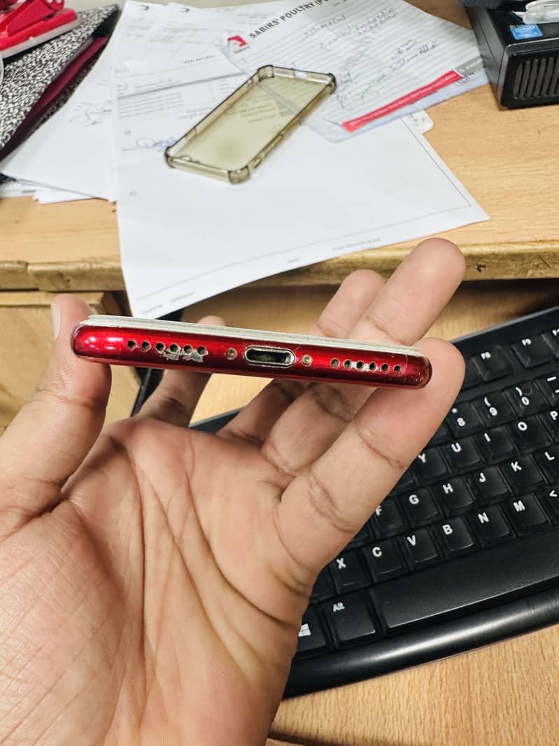 Apple iPhone 7 2