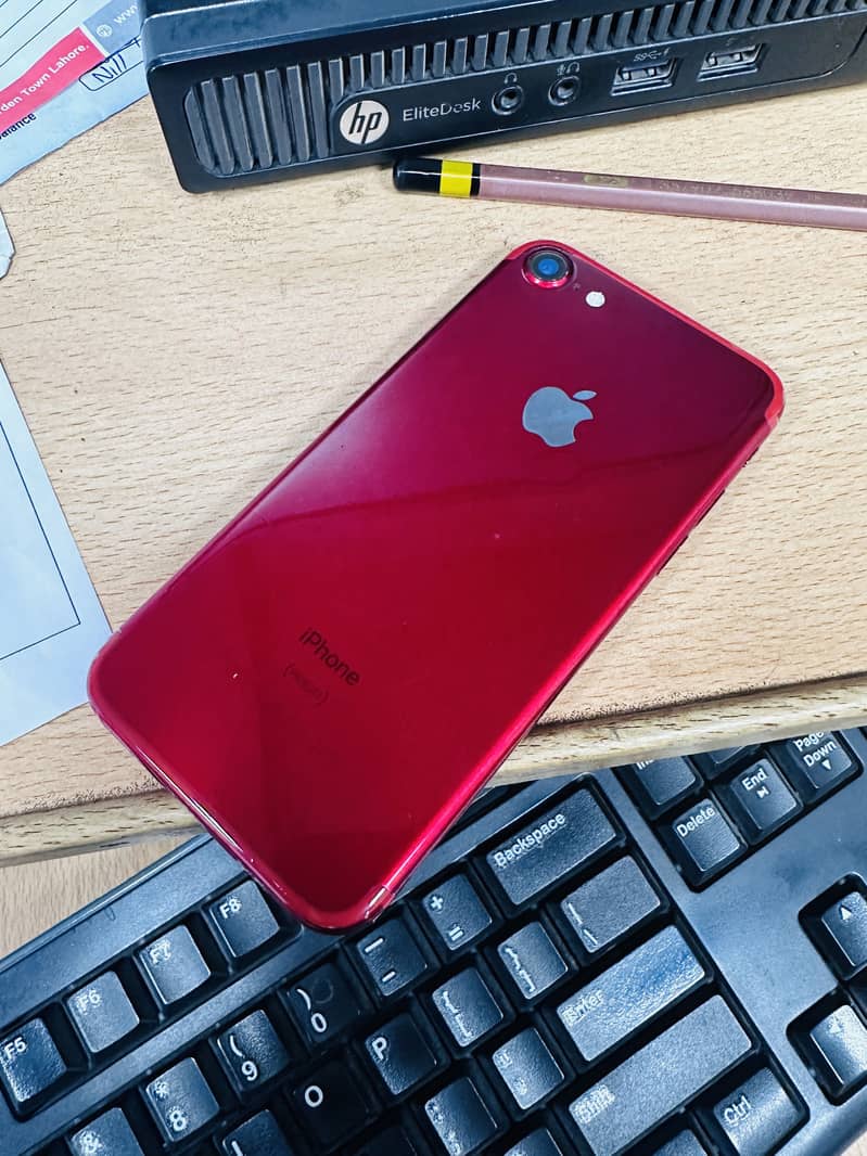 Apple iPhone 7 3