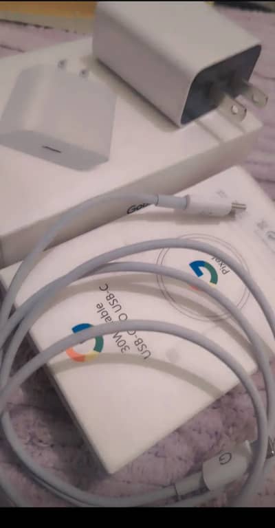 Google pixel charger 3owolt 1 mont use