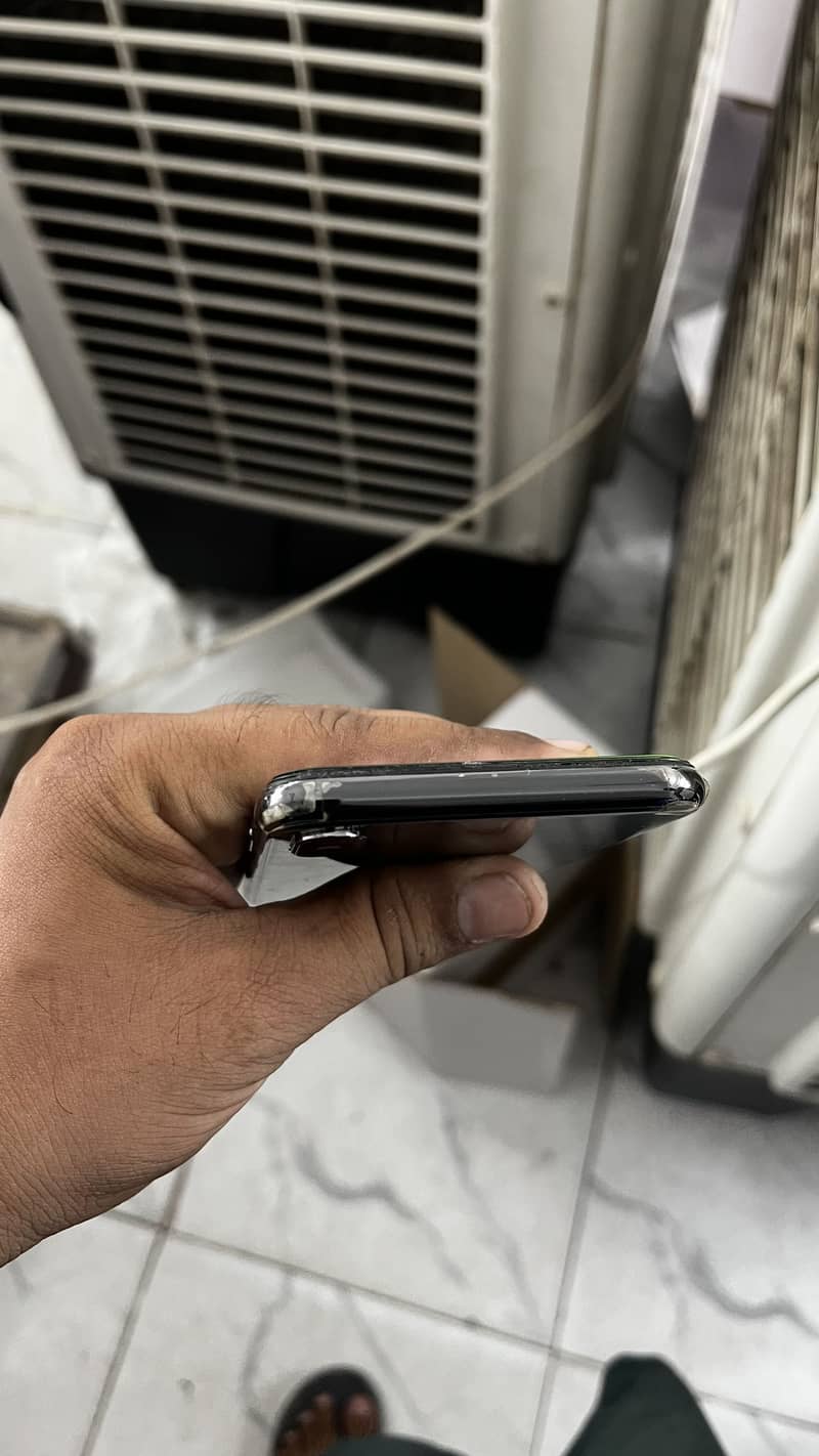 Apple iPhone X 1
