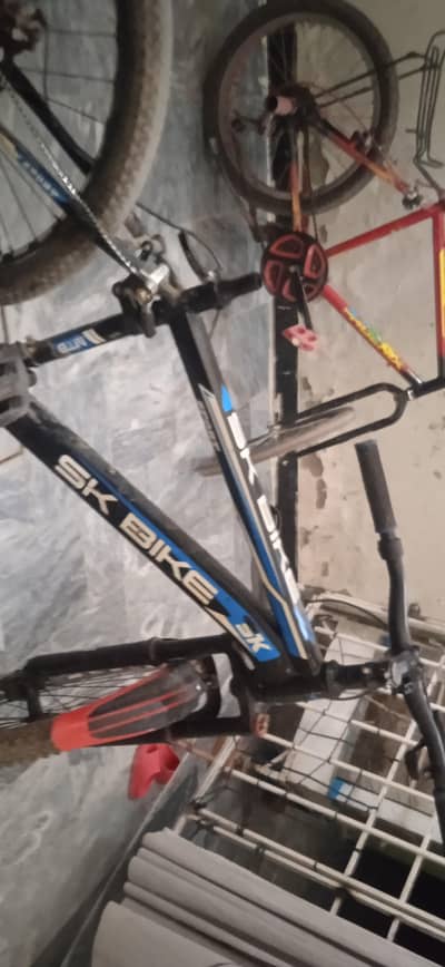 sk bike   condition almost new bilkul sahi chalti he koi fault nhi h