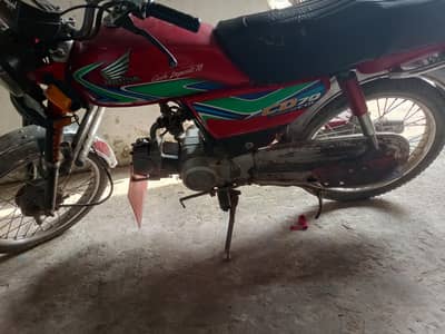 Honda CD 70 2017+18Model far sell