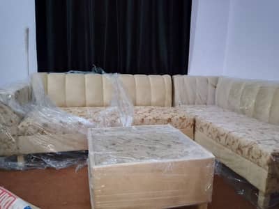 L shape 6 seater sofa with table