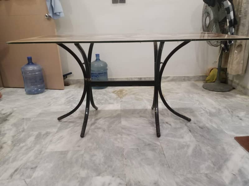 dining table for sell 3