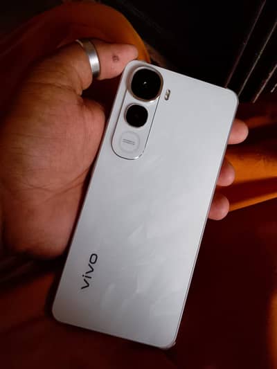 Vivo Y400