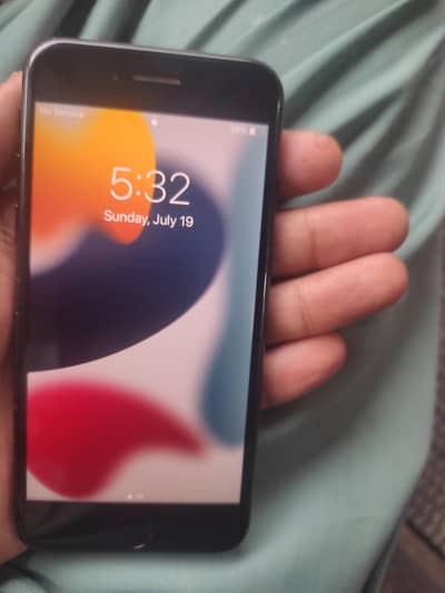 Apple iPhone 7