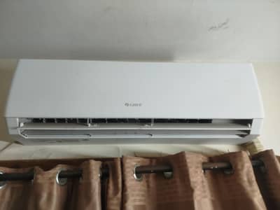GREE 1.5 Ton AC GS _18 Pith11W Invertor Heat and Cool