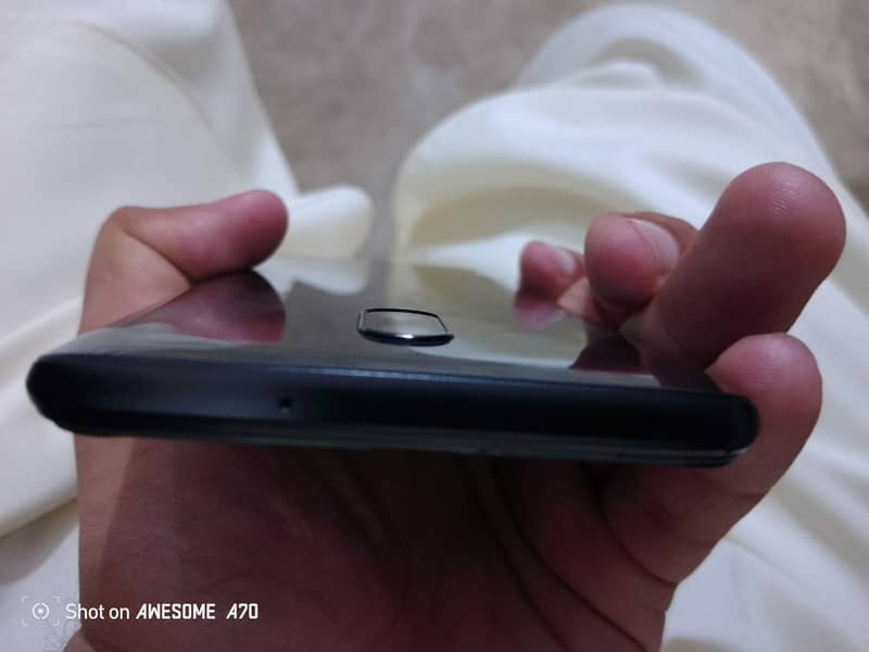 One Plus 6T 5