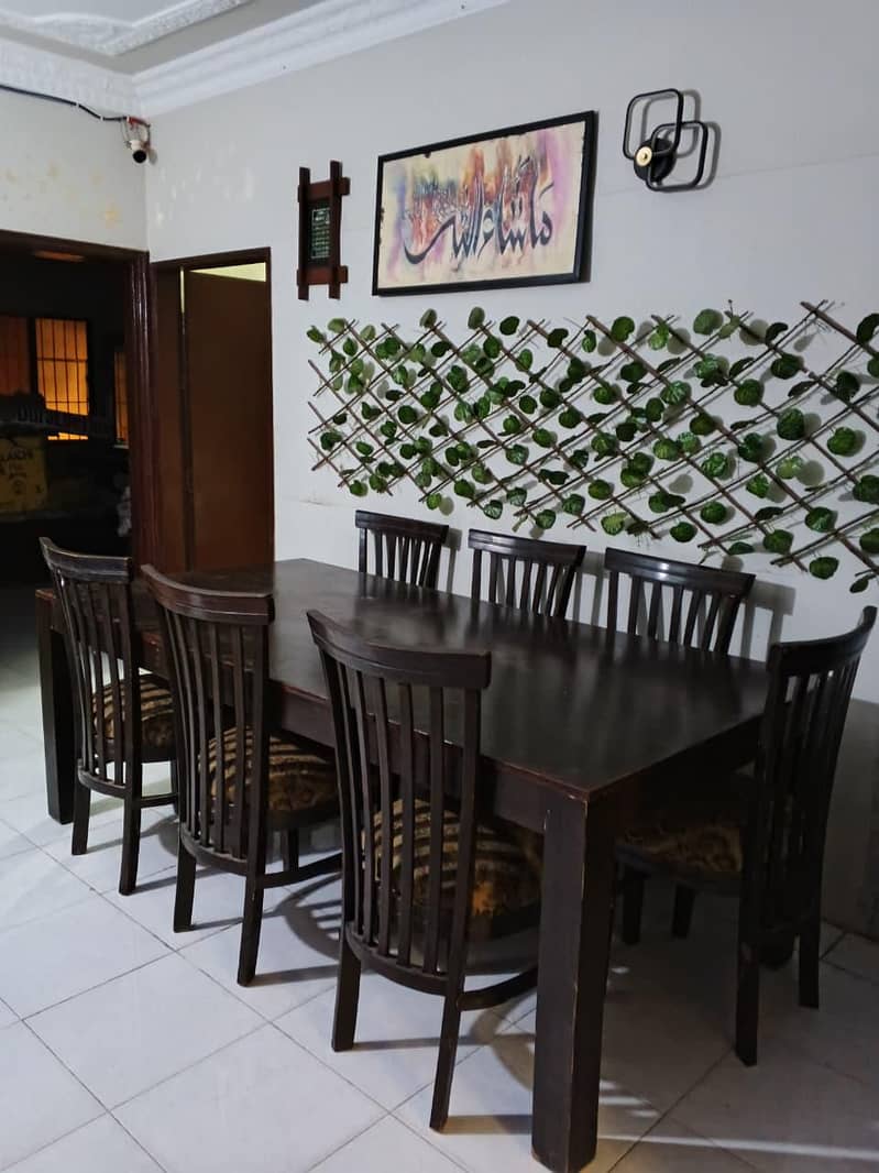 DINNING TABLE 0