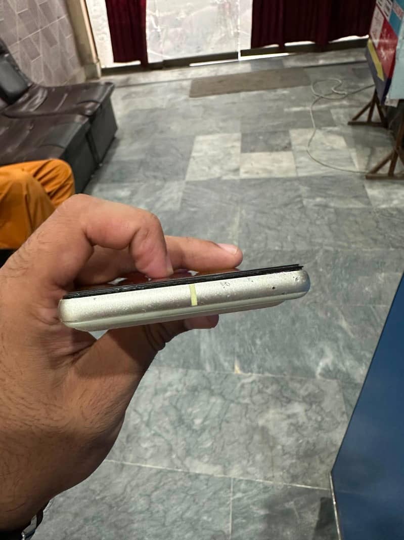 Google Pixel 7 5