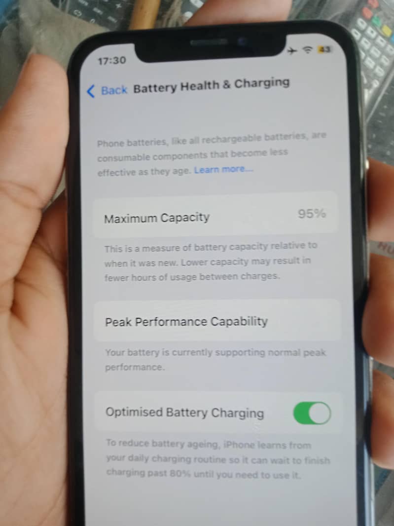 Apple iPhone X 4