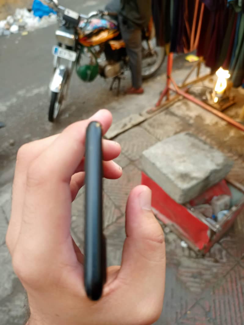 Apple iPhone 7 Plus 6