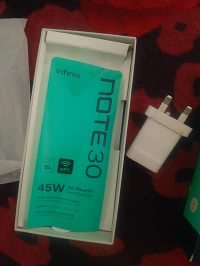 NOTE 30 8+8__256